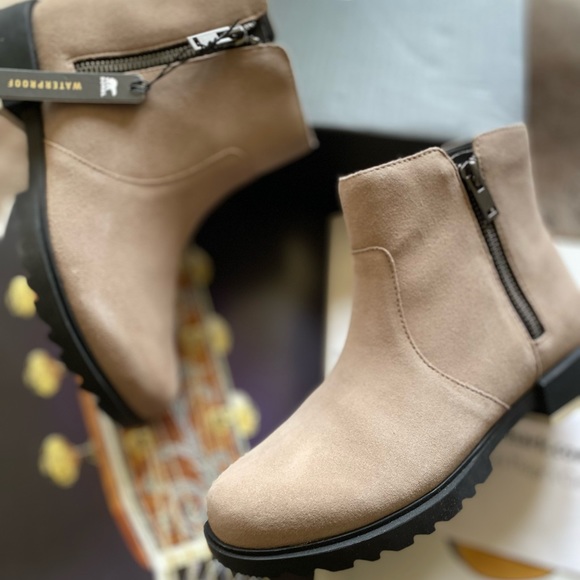 Sorel Emelie II Zip Bootie - Picture 9 of 11